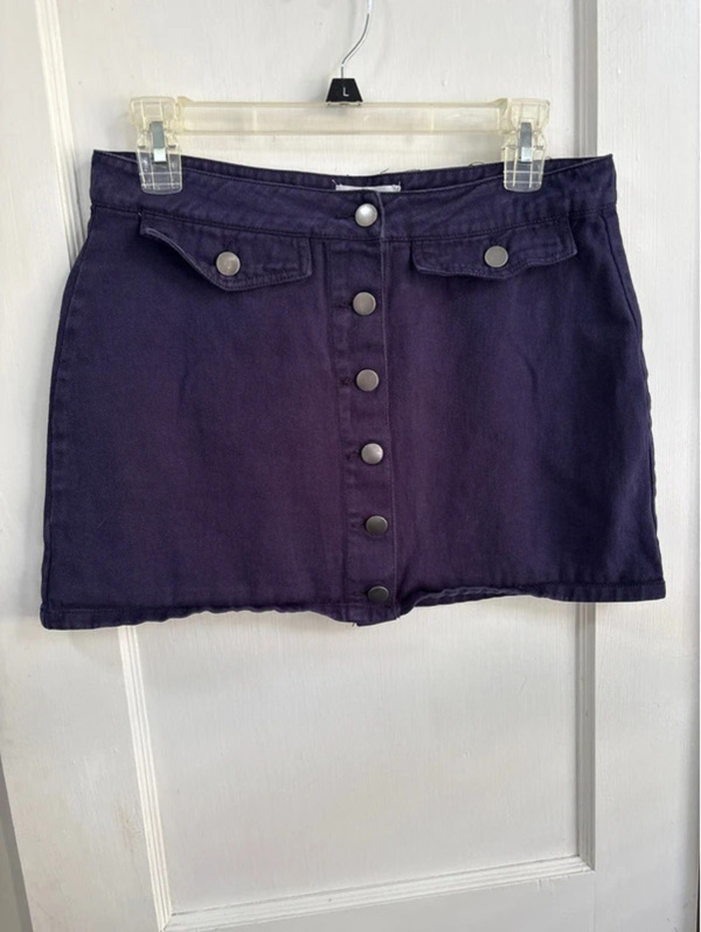 Denim mini skirt. 100% cotton.